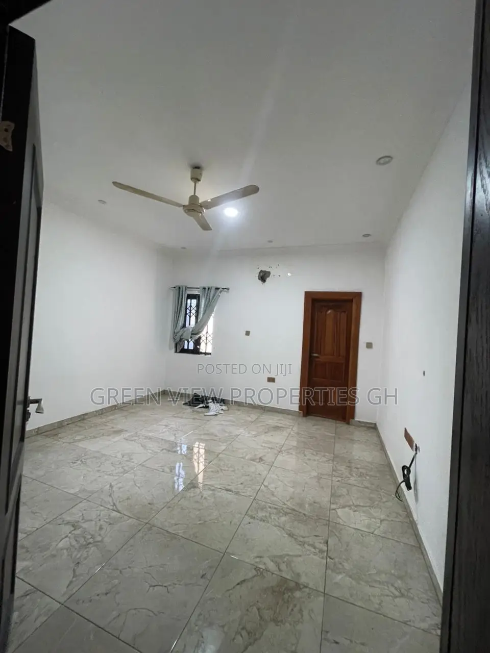 4bdrm Duplex in West Hills Mall Area for rent in West Hills Mall Area