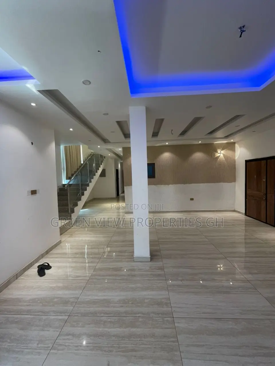 4bdrm Duplex in West Hills Mall Area for rent in West Hills Mall Area
