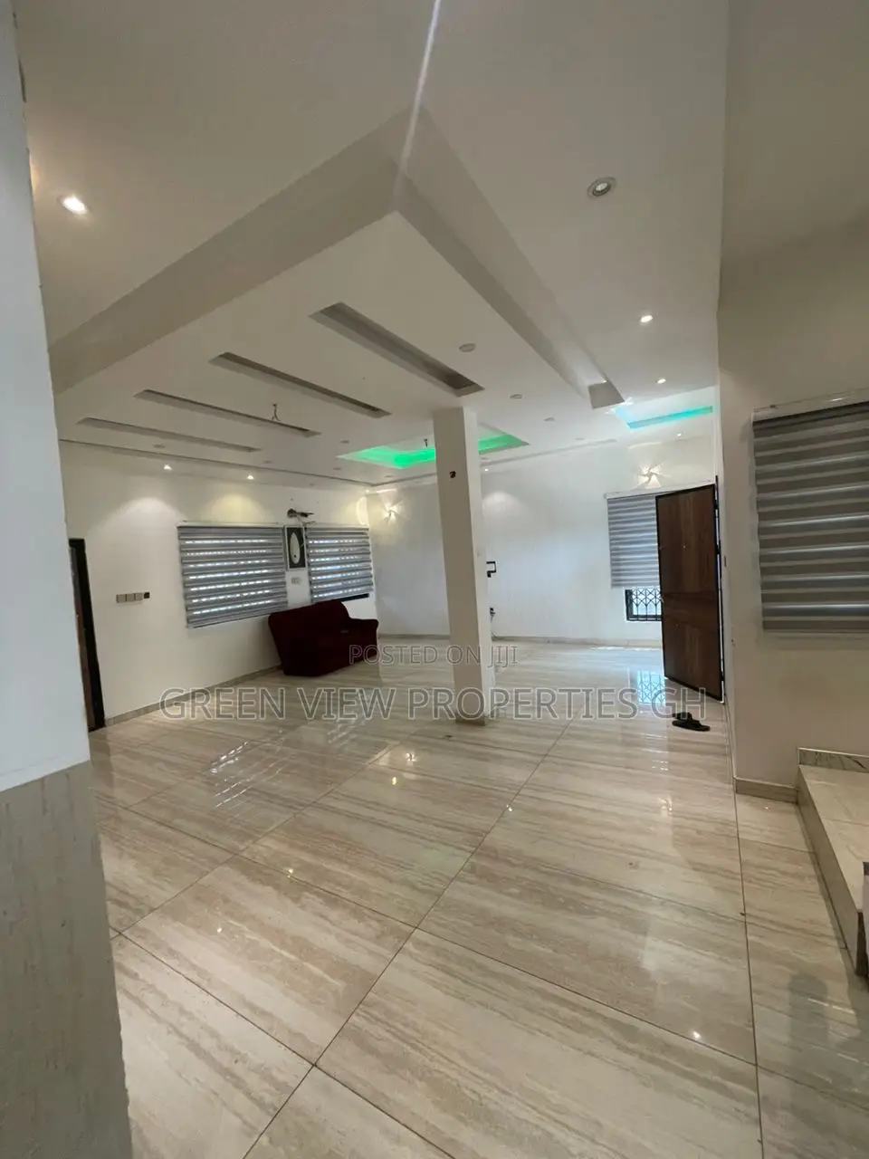 4bdrm Duplex in West Hills Mall Area for rent in West Hills Mall Area