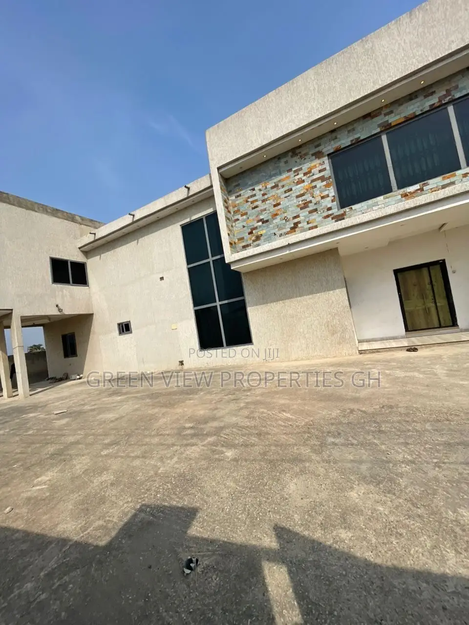 4bdrm Duplex in West Hills Mall Area for rent in West Hills Mall Area