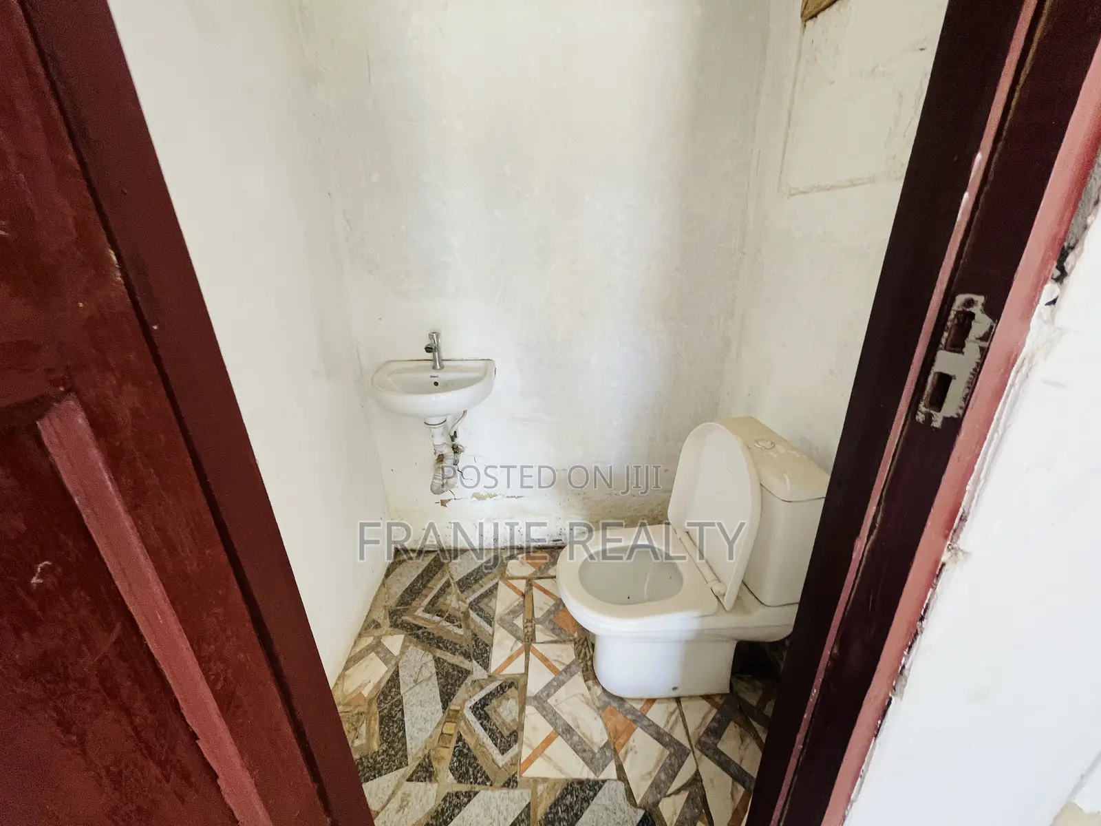 Shop for Rent at New Bortianor Mile 11 in Weija