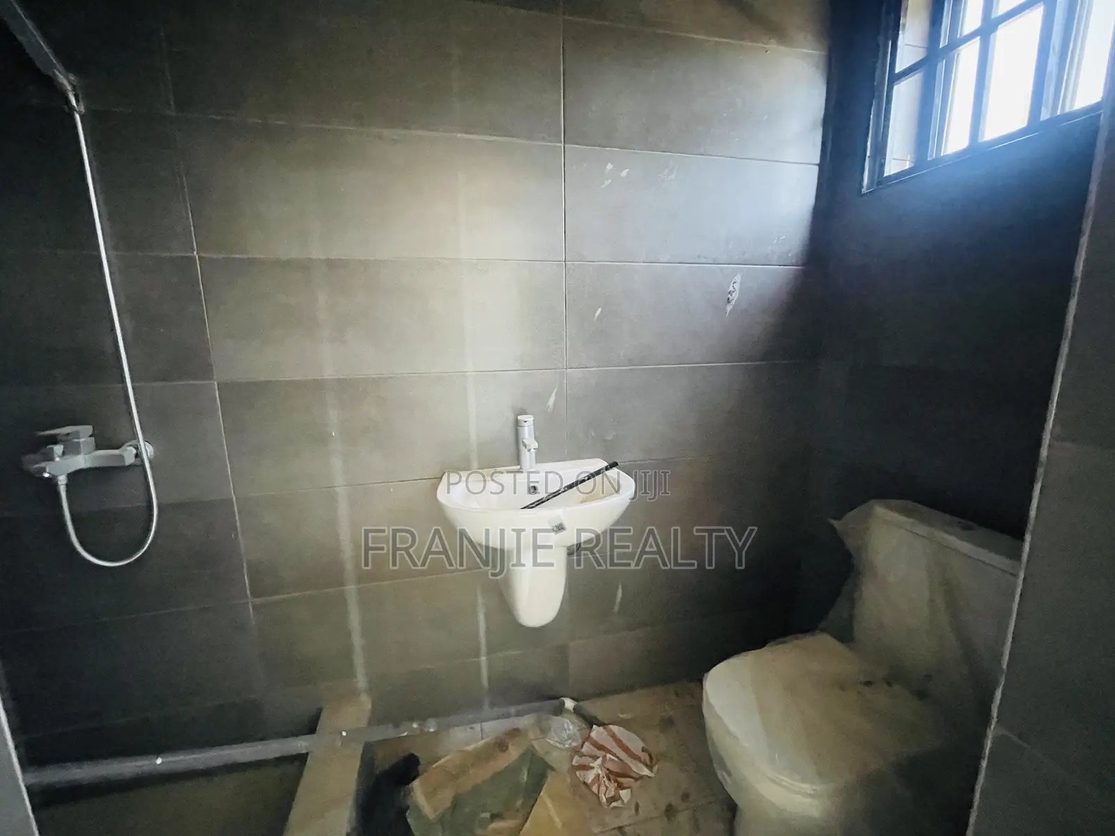 1bdrm Apartment in Franjie Realty, West Hills Mall Area for rent in West Hills Mall Area