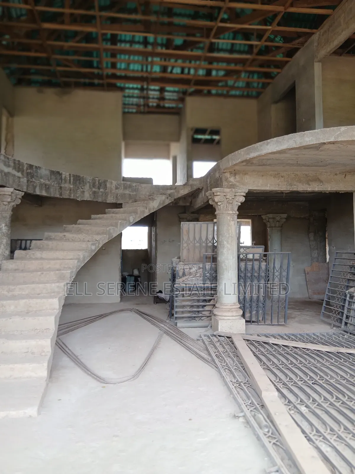 7bdrm House in Ell Serene, Kumasi Metropolitan for sale in Kumasi Metropolitan