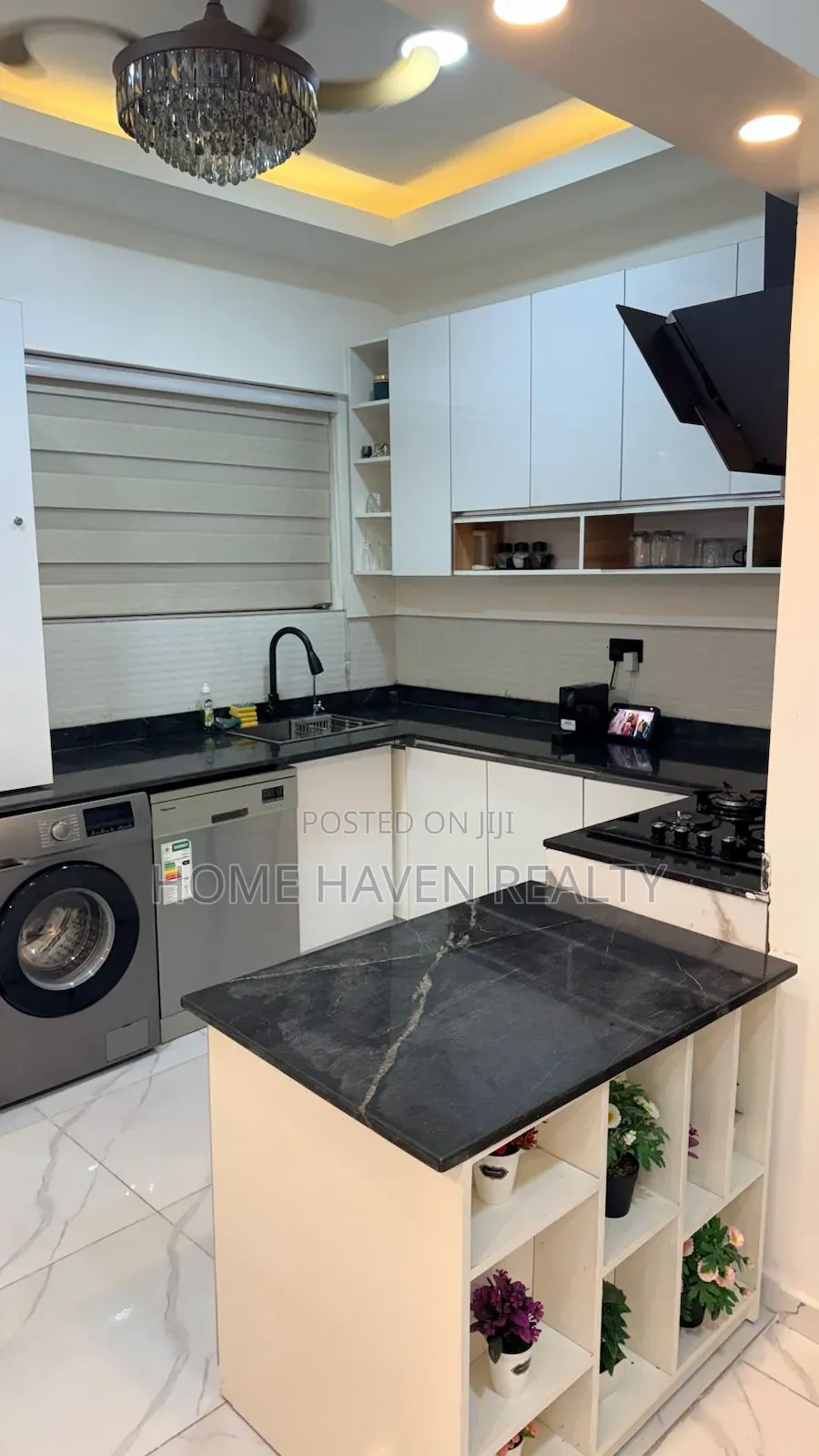 Furnished 2bdrm Apartment in Borteyman Estate, School Junction for sale in School Junction