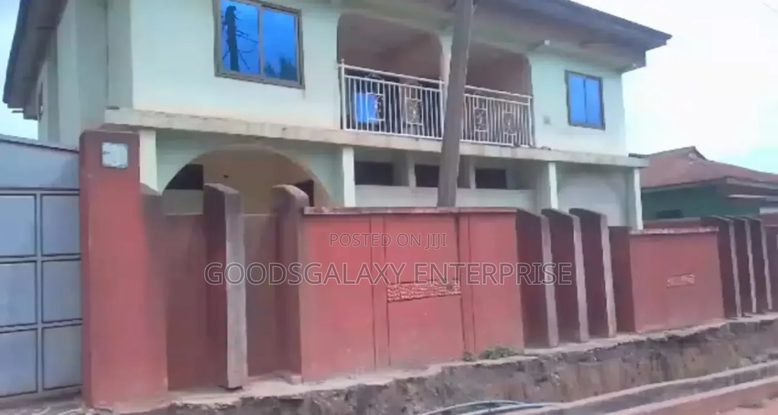 8bdrm House in Kumasi Metropolitan for sale in Kumasi Metropolitan