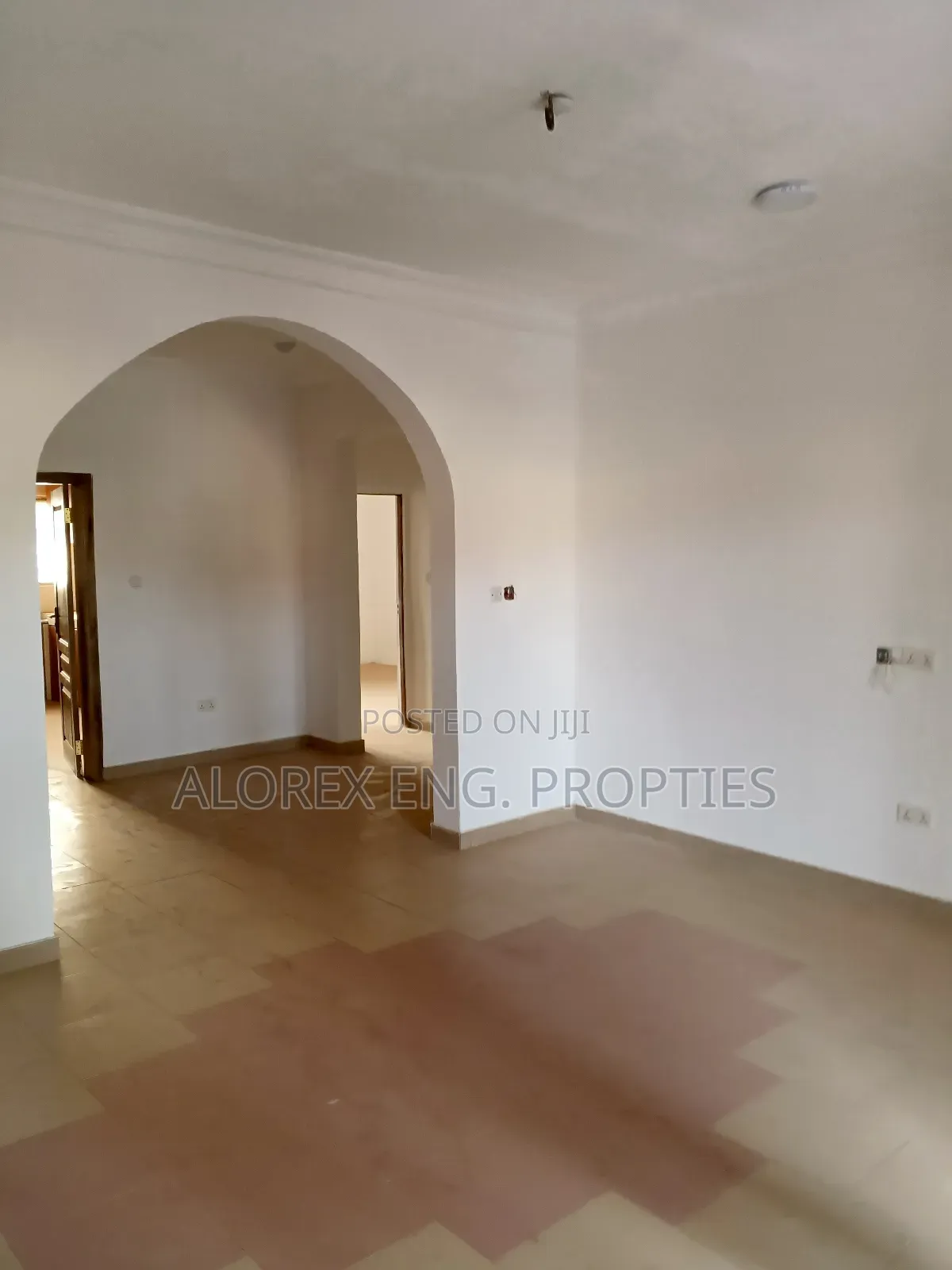 2bdrm Apartment in Amanfro, Frafraha for rent in Frafraha