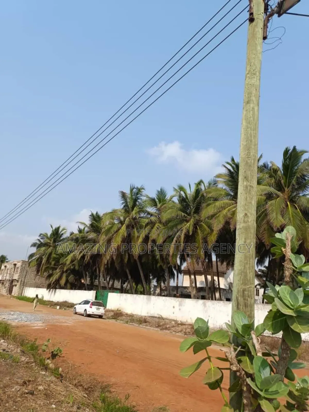 Nungua (Accra)Titled Land For Sale. Suitable For Commercial in Brigade