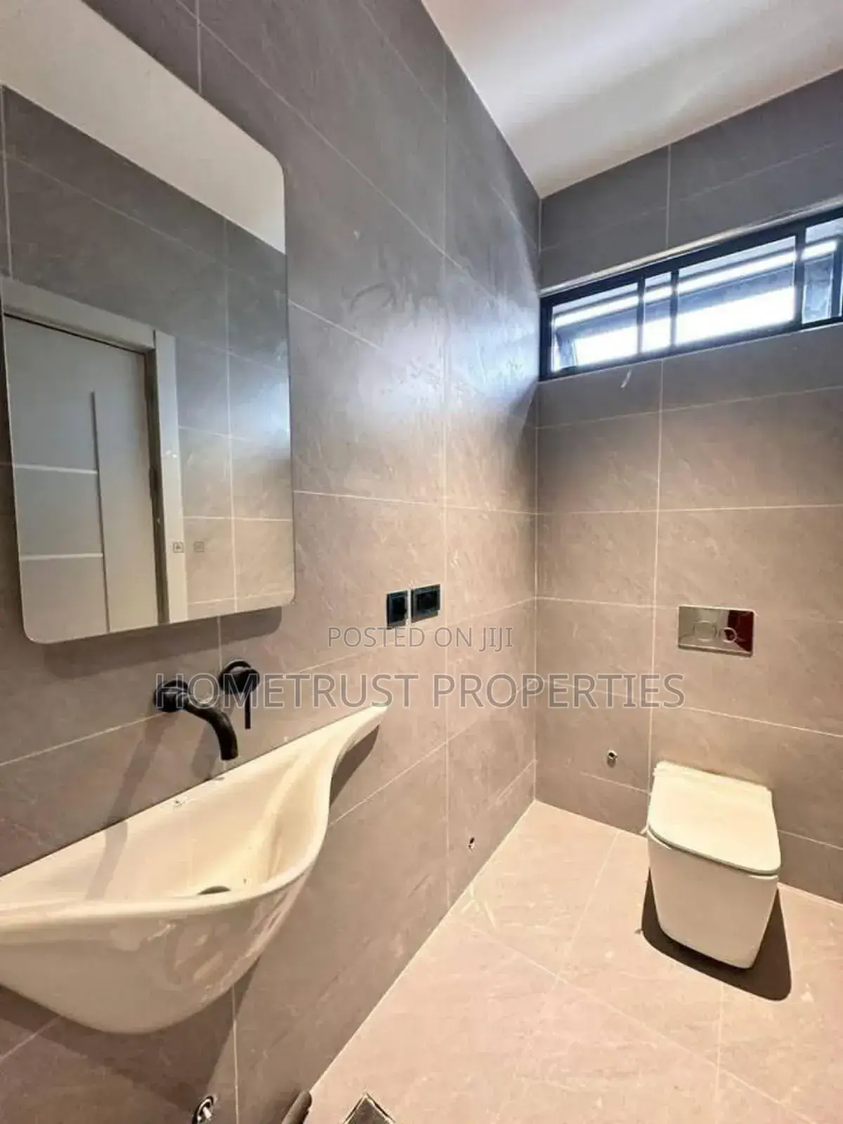 4bdrm House in Aburi Adonteng for sale in Aburi