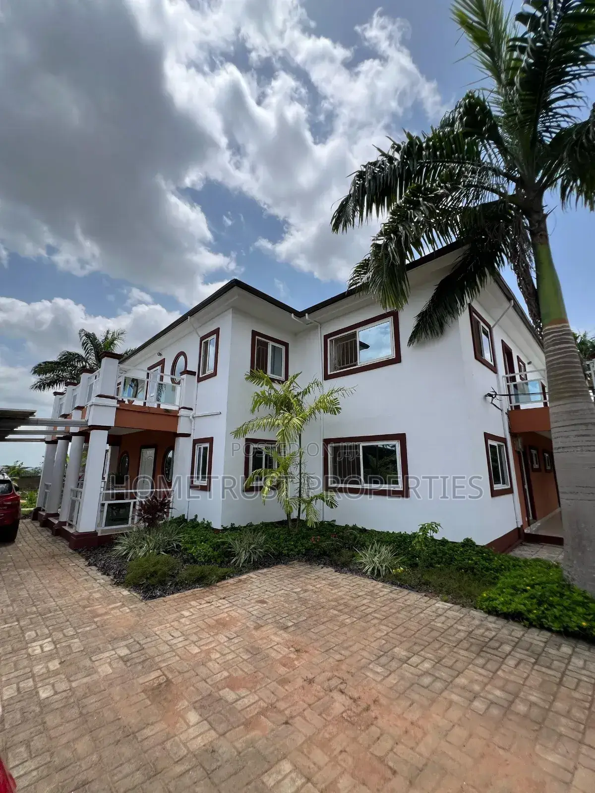 5bdrm Mansion in Aburi for sale in Aburi