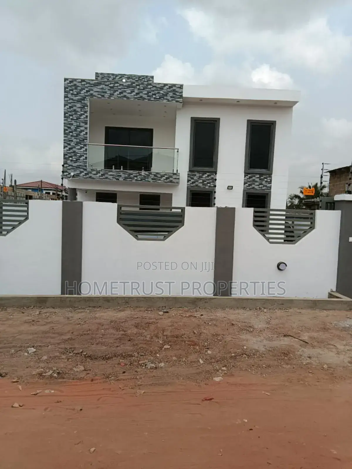 4bdrm Duplex in Ablekuma, Pentecost for sale in Pentecost