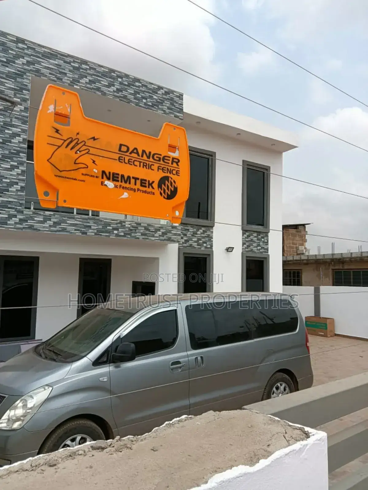 4bdrm Duplex in Ablekuma, Pentecost for sale in Pentecost