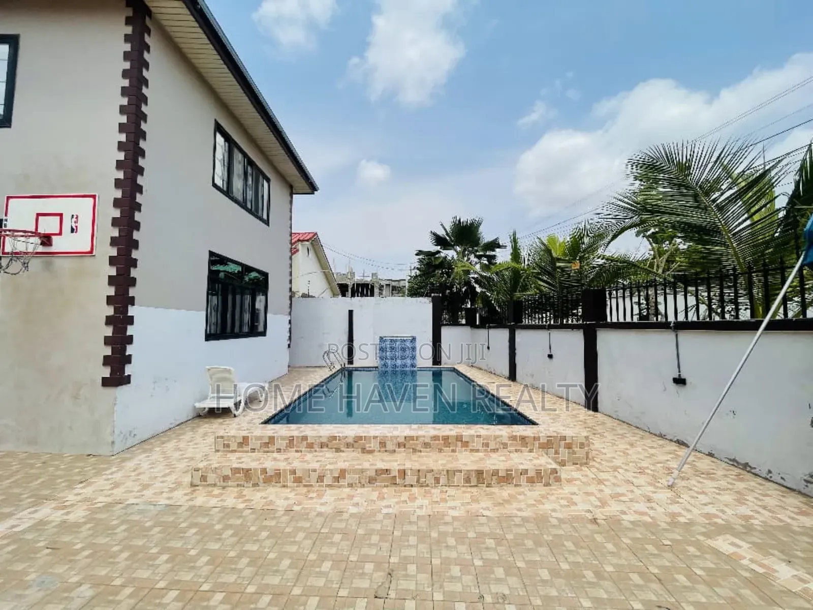 7bdrm House in East Legon Trassacco, American House for sale in American House