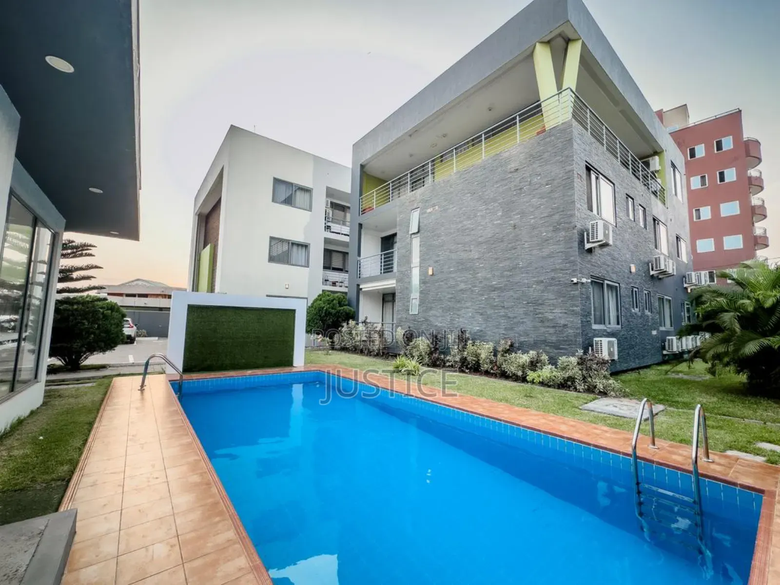 Furnished 3bdrm Apartment in Dzorwulu for rent in Dzorwulu