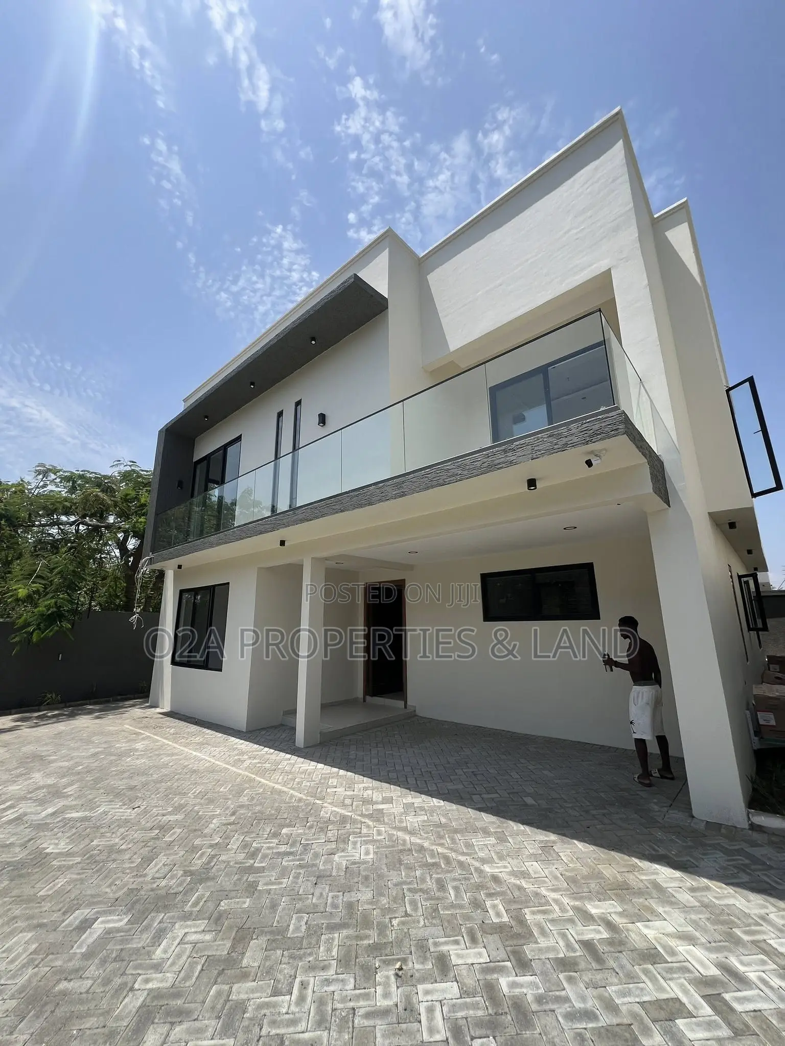 4bdrm House in East Legon, A&C Mall Area for sale in A&C Mall Area