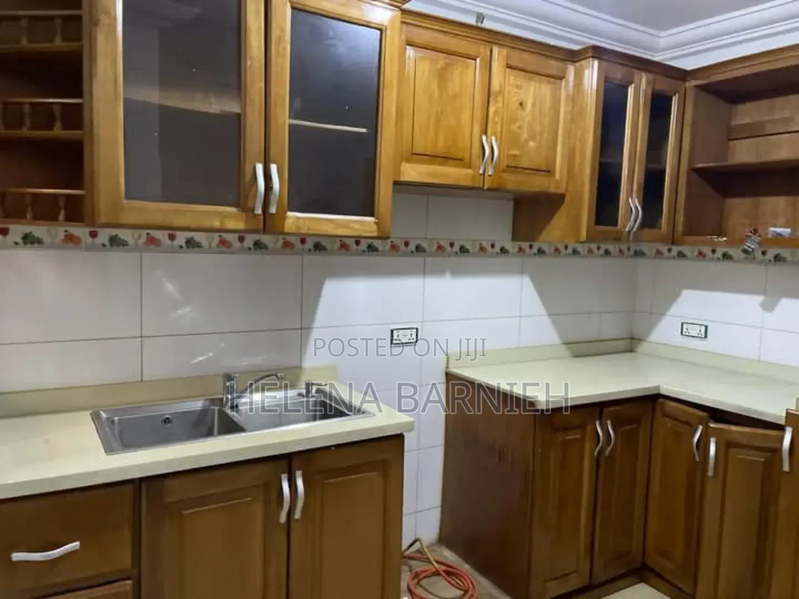 3bdrm Apartment in Helena Estate Agency, Last Stop for rent in Last Stop