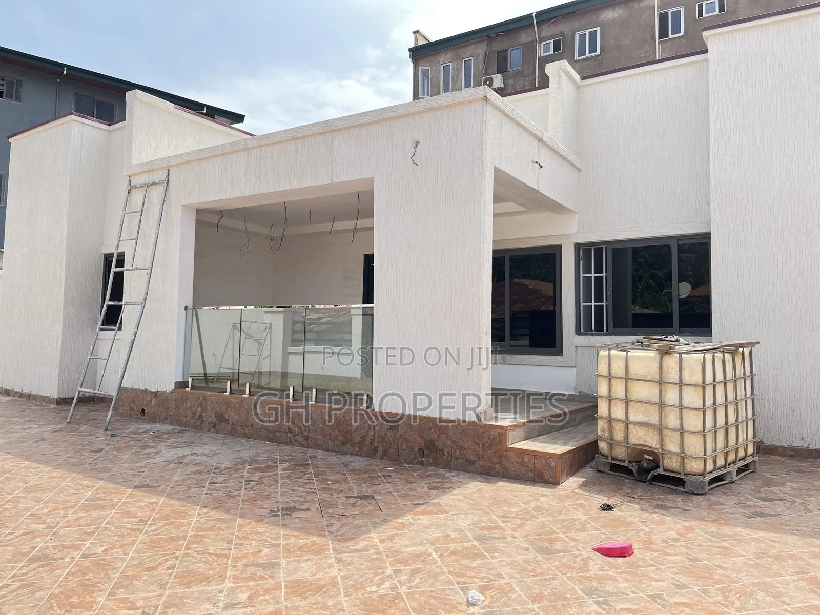 3bdrm Duplex in Daban., Kumasi Metropolitan for sale in Kumasi Metropolitan