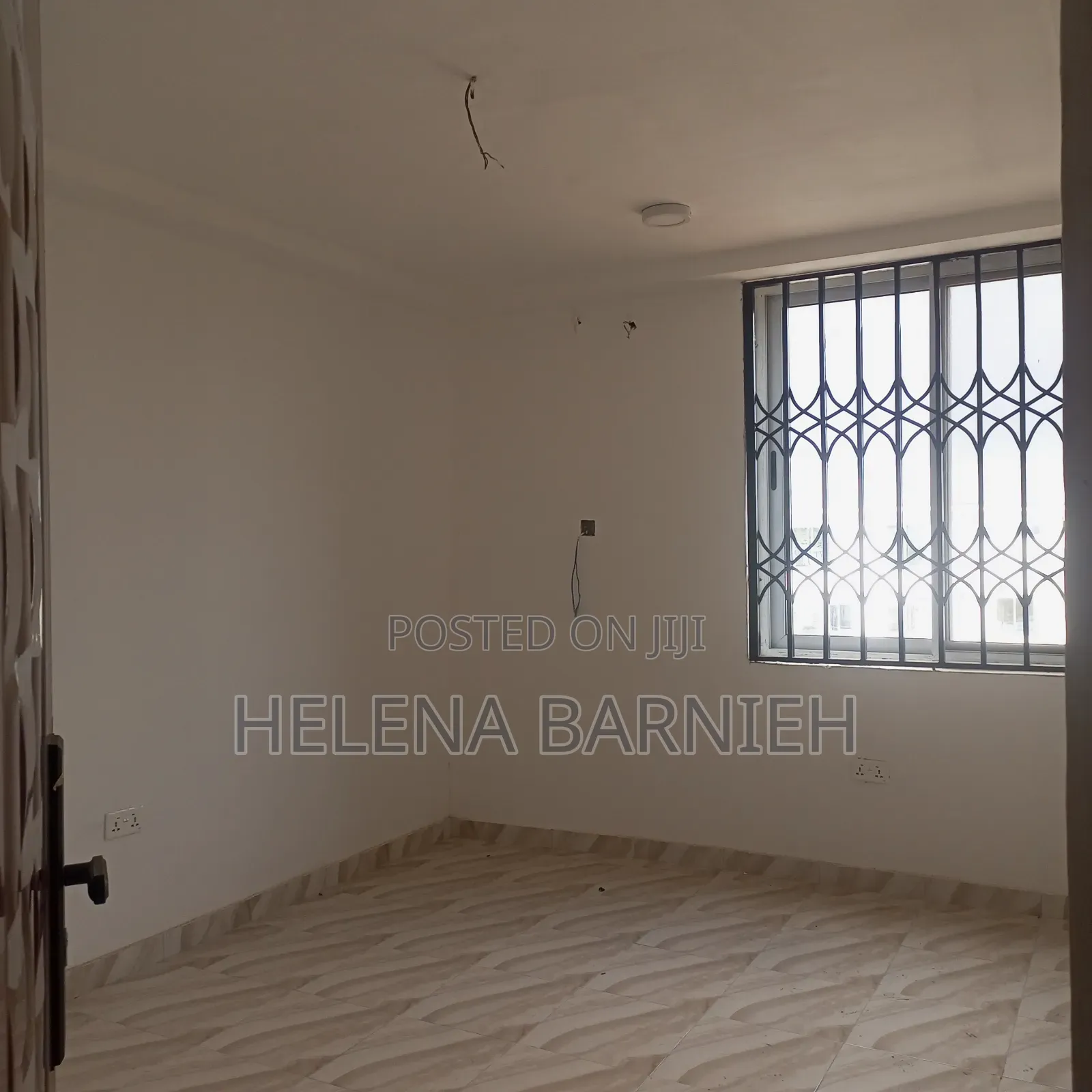 3bdrm Apartment in Helena Estate Agency, The Mall for rent in The Mall