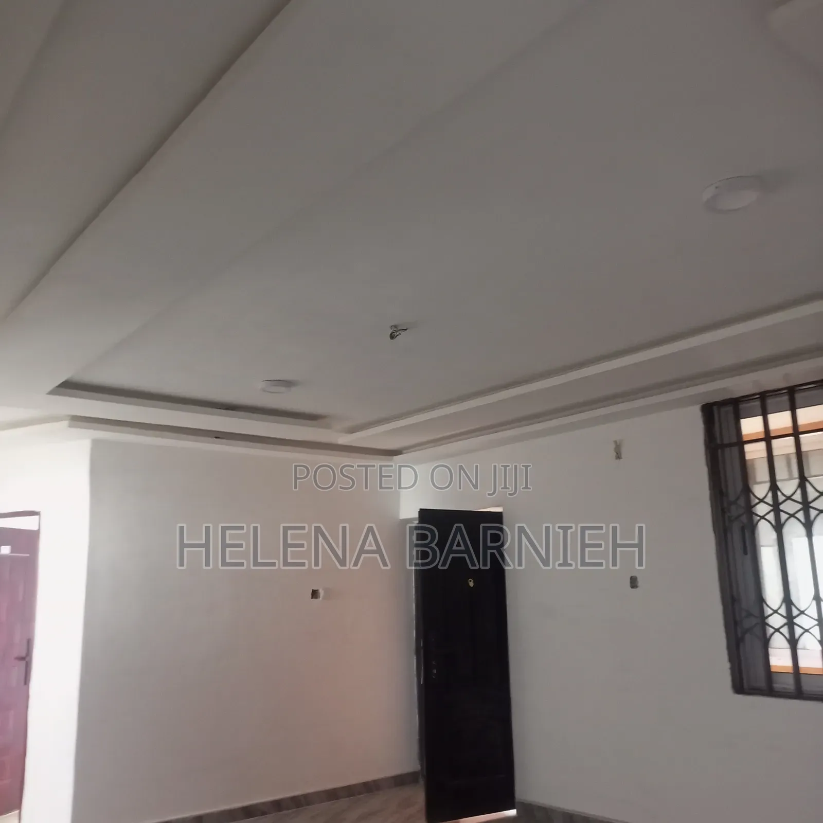 3bdrm Apartment in Helena Estate Agency, The Mall for rent in The Mall