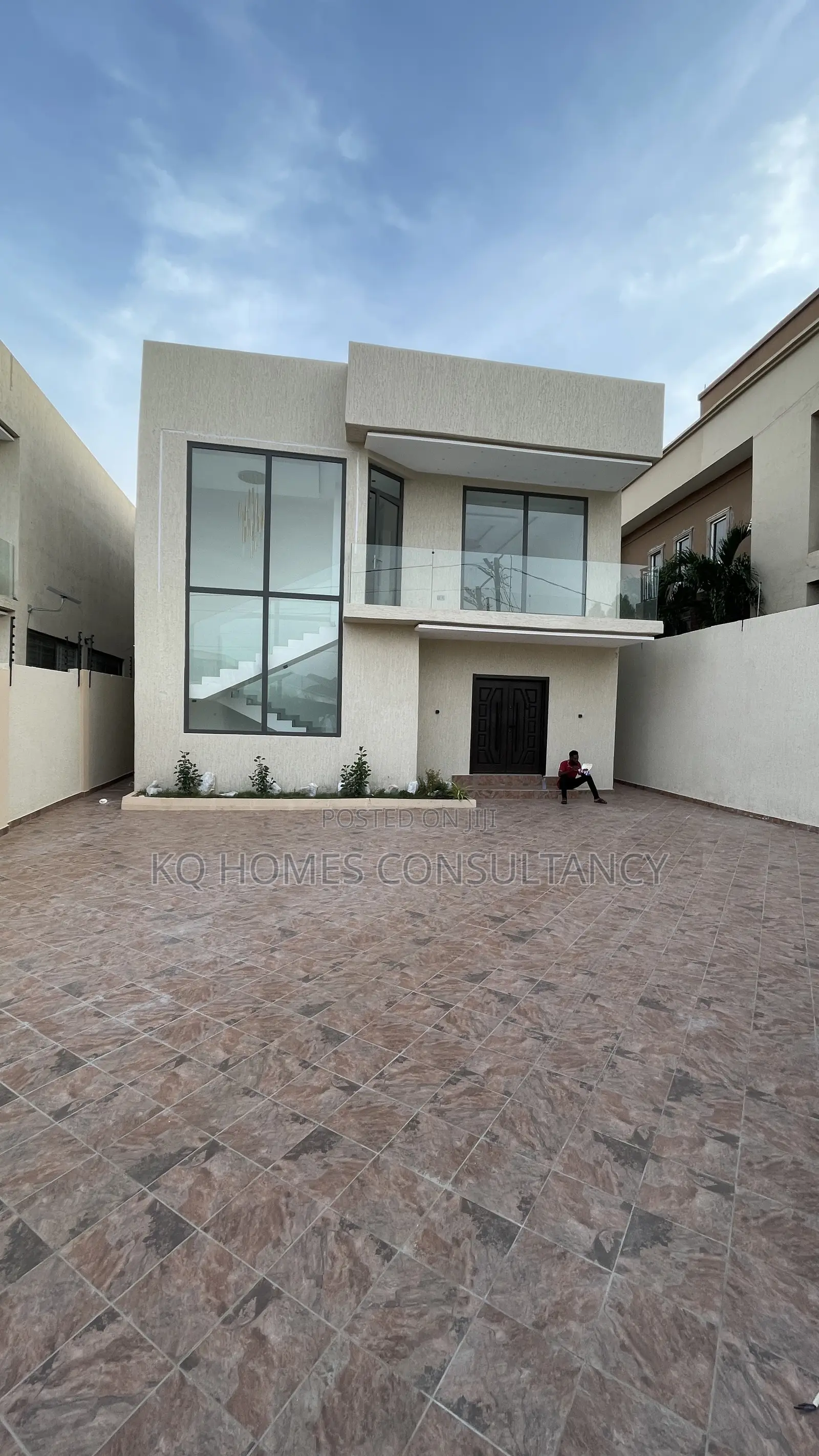 4bdrm House in Ogbojo, East Legon for sale in East Legon