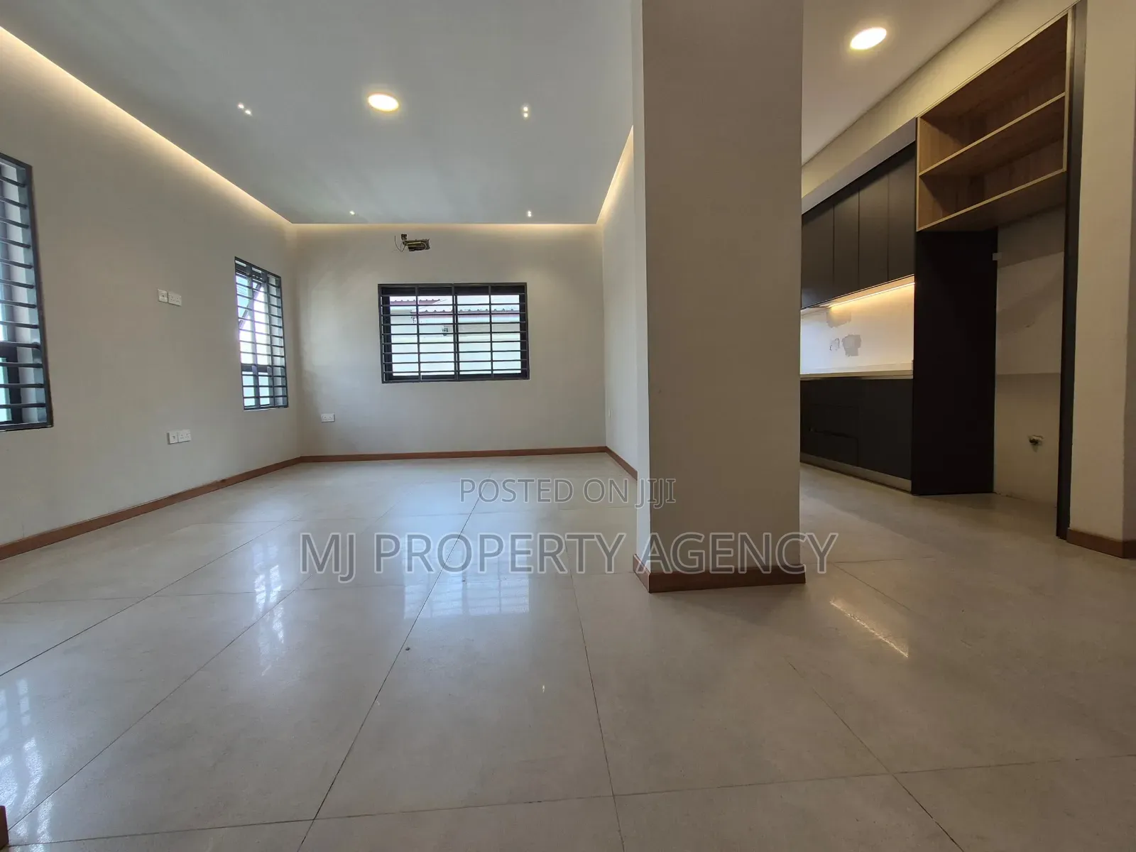 2bdrm Apartment in East Legon Hill, American House for rent in American House