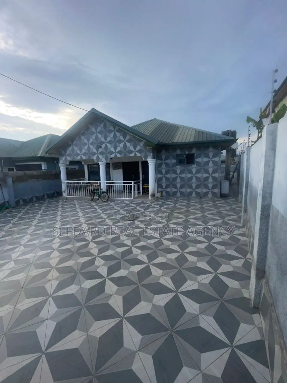 5bdrm House in Amasaman for sale in Amasaman