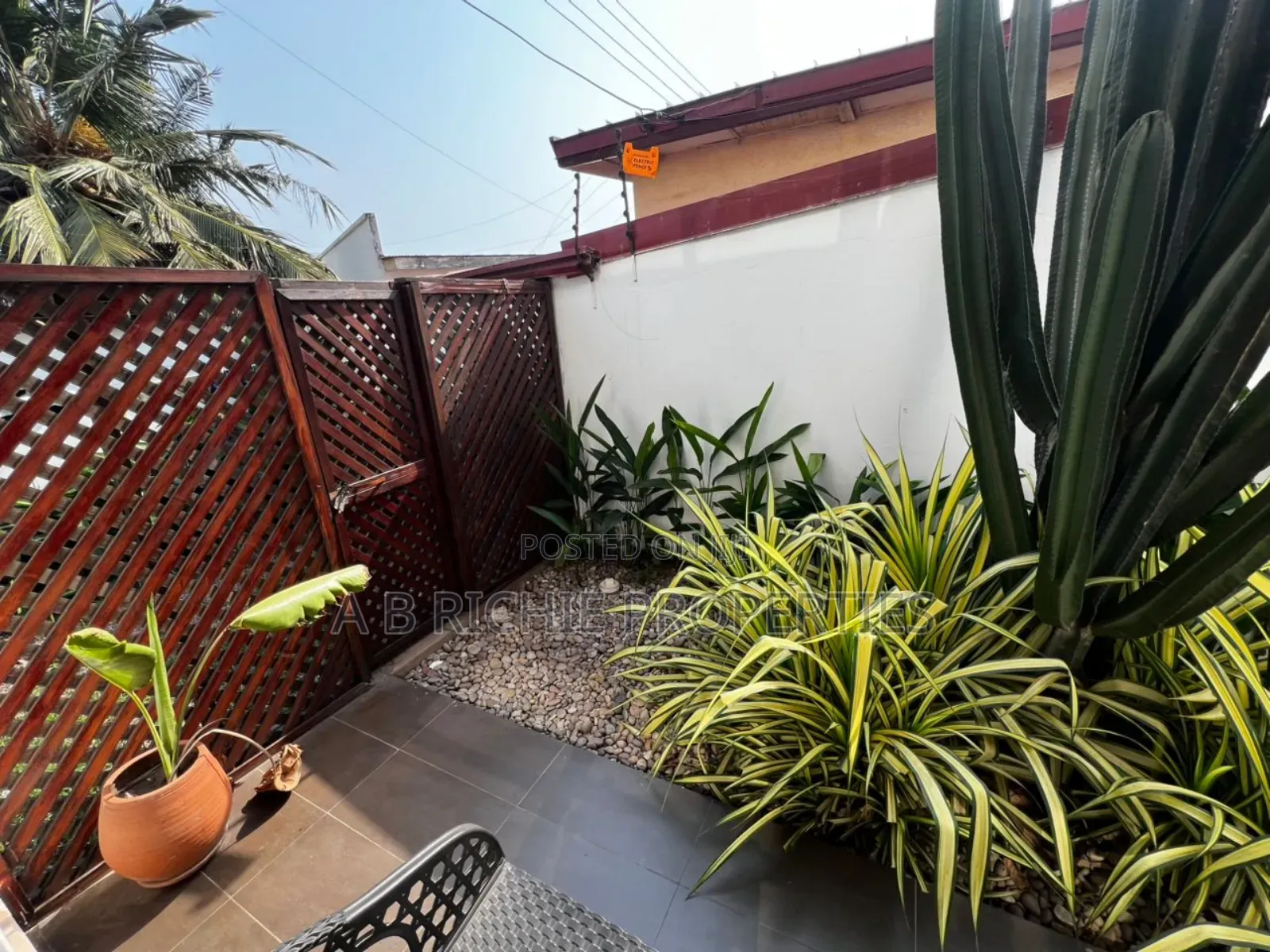 Furnished 1bdrm Apartment in Ab Richie Properties, Osu Ako-Adjei in Osu Ako-Adjei
