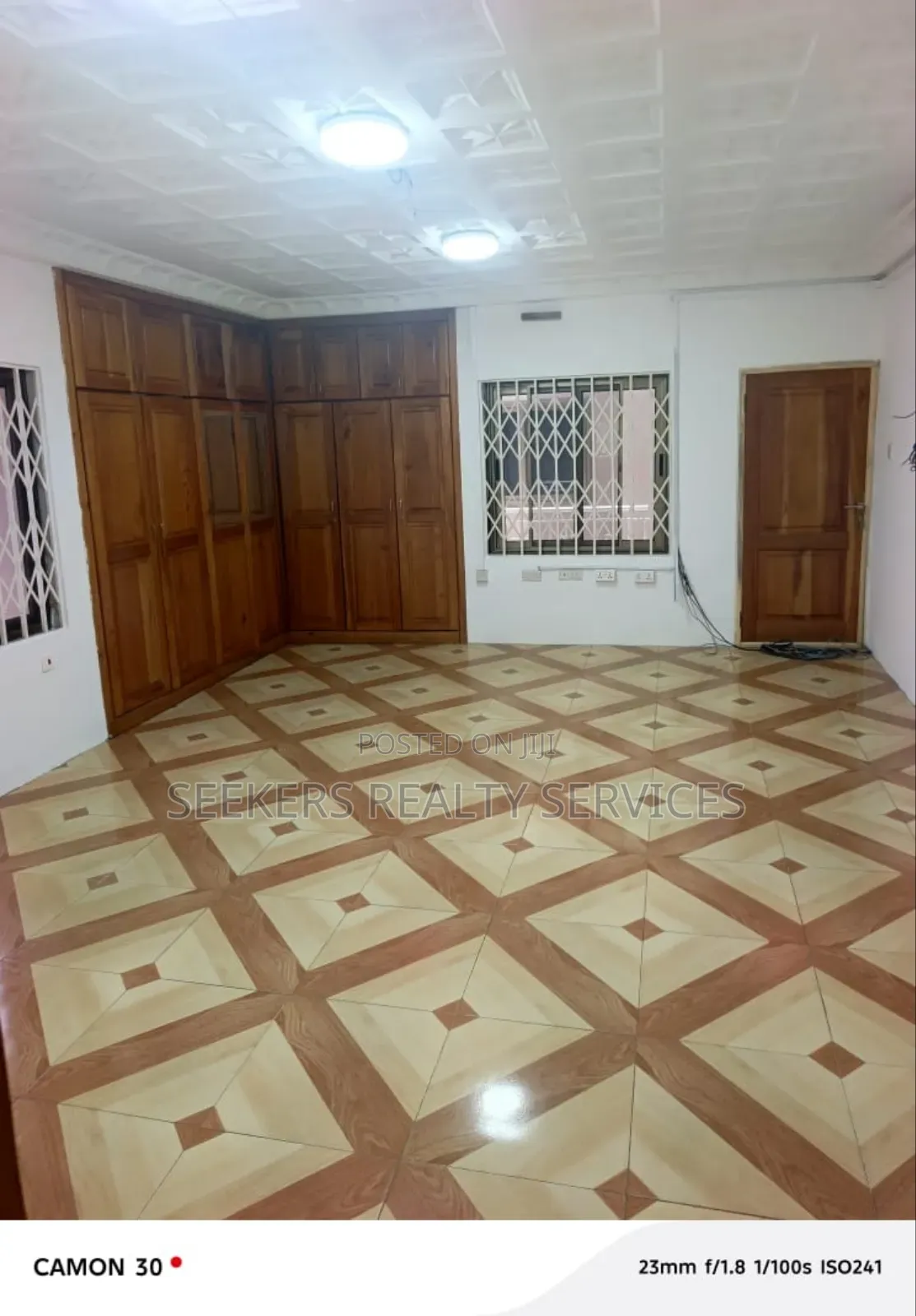 12bdrm House in Seekers Realty, Prisons for rent in Prisons