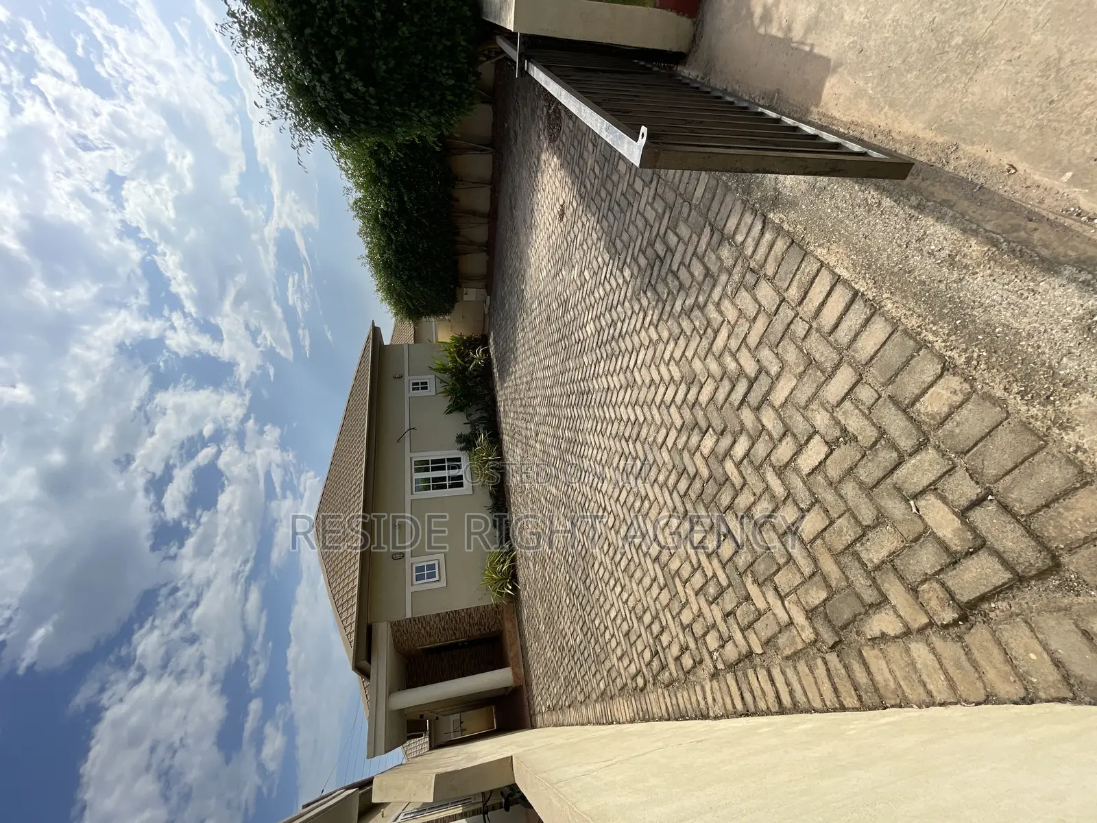 3bdrm House in Dome for sale in Dome