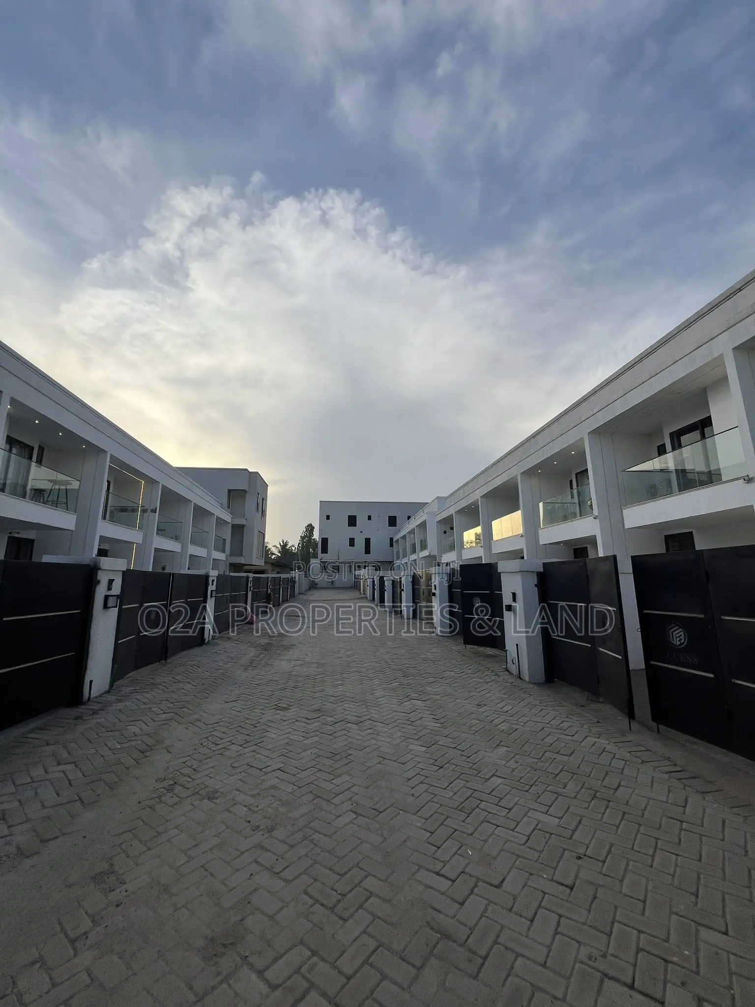 2bdrm House in Botwe, Lake Side Estate for sale in Lake Side Estate