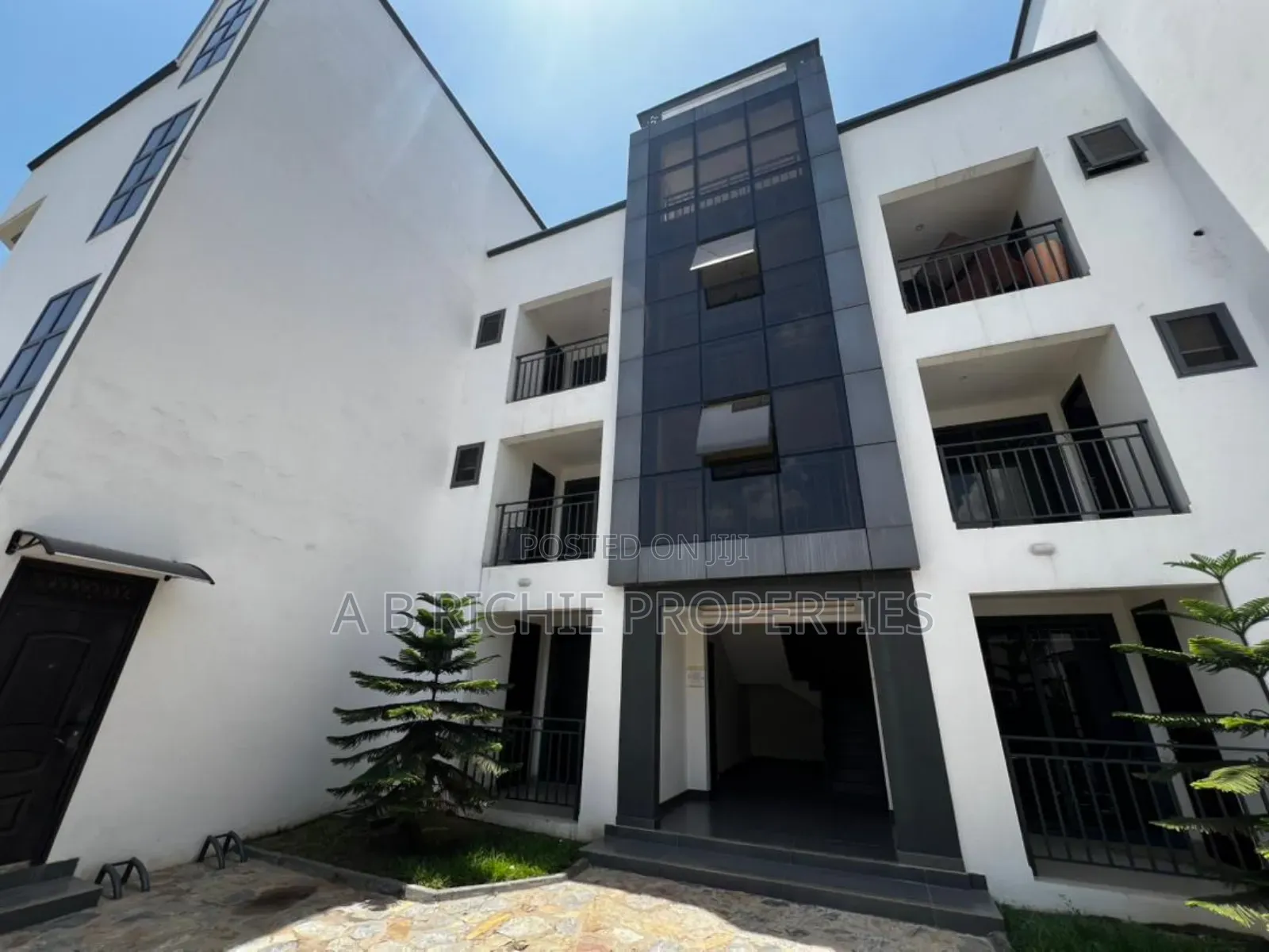 2bdrm Apartment in Ab Richie Properties, Baatsona Total for rent in Baatsona Total