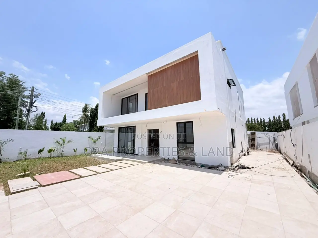3bdrm House in East Airport for sale in Airport Residential Area