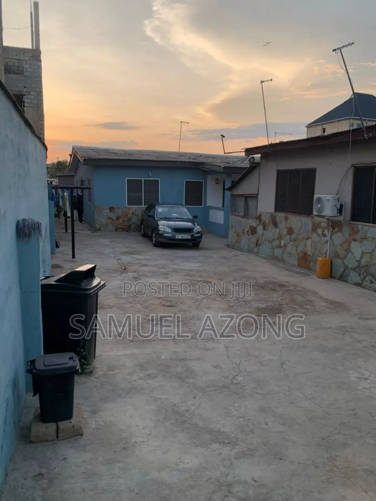 8bdrm House in Dansoman Round About, Accra Metropolitan for sale in Accra Metropolitan