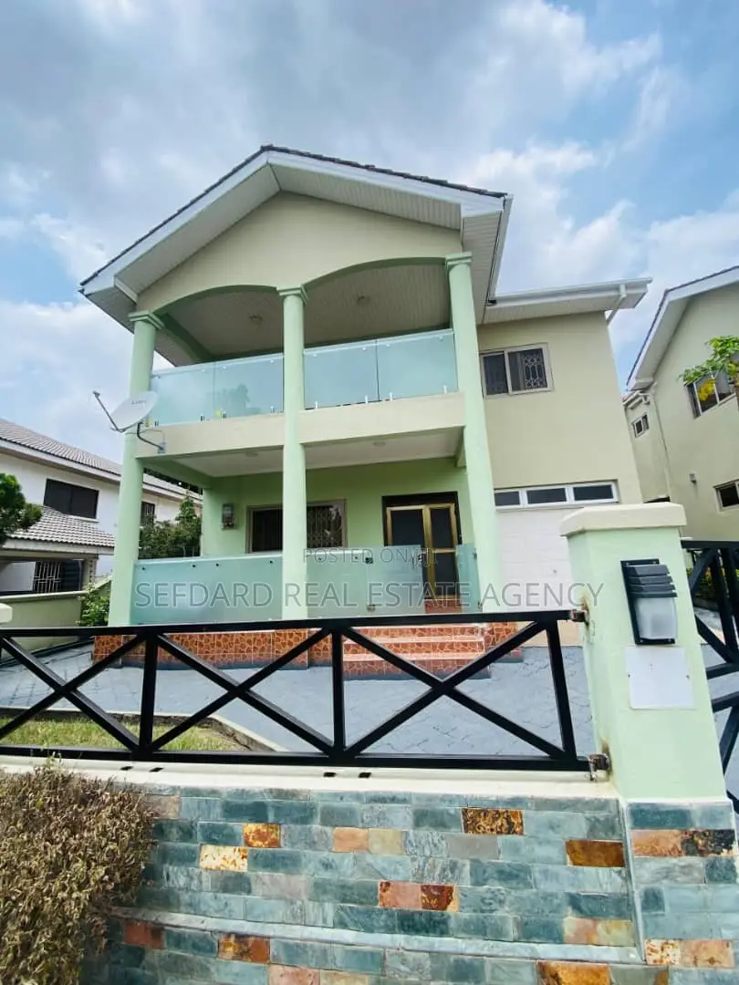 Furnished 4bdrm Townhouse / Terrace in Airport Residential Area in Airport Residential Area