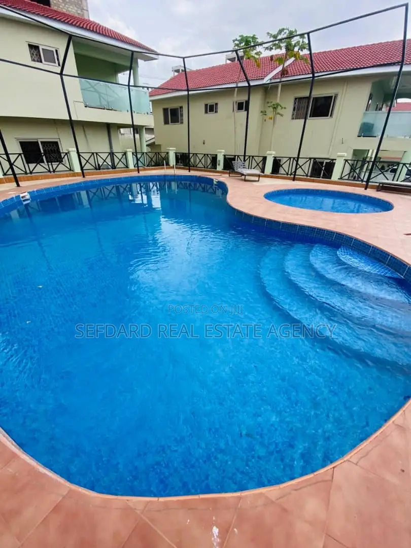 Furnished 4bdrm Townhouse / Terrace in Airport Residential Area in Airport Residential Area