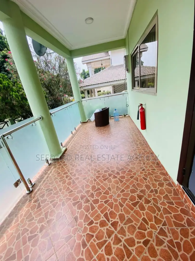 Furnished 4bdrm Townhouse / Terrace in Airport Residential Area in Airport Residential Area