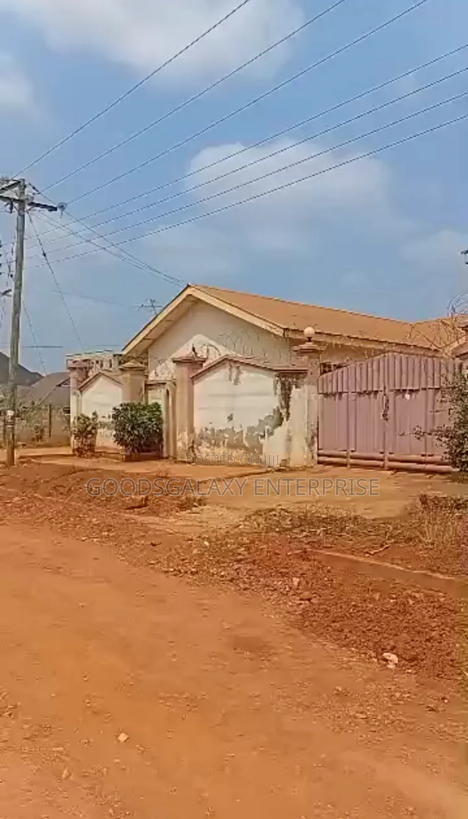 9bdrm House in Kumasi Metropolitan for sale in Kumasi Metropolitan