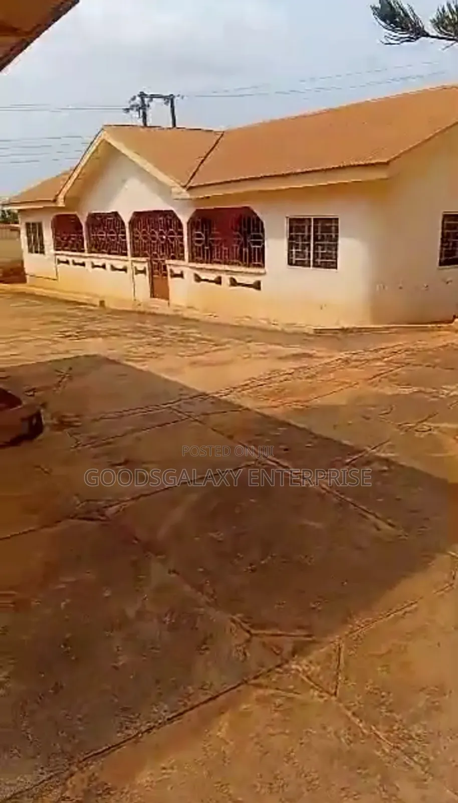 9bdrm House in Kumasi Metropolitan for sale in Kumasi Metropolitan