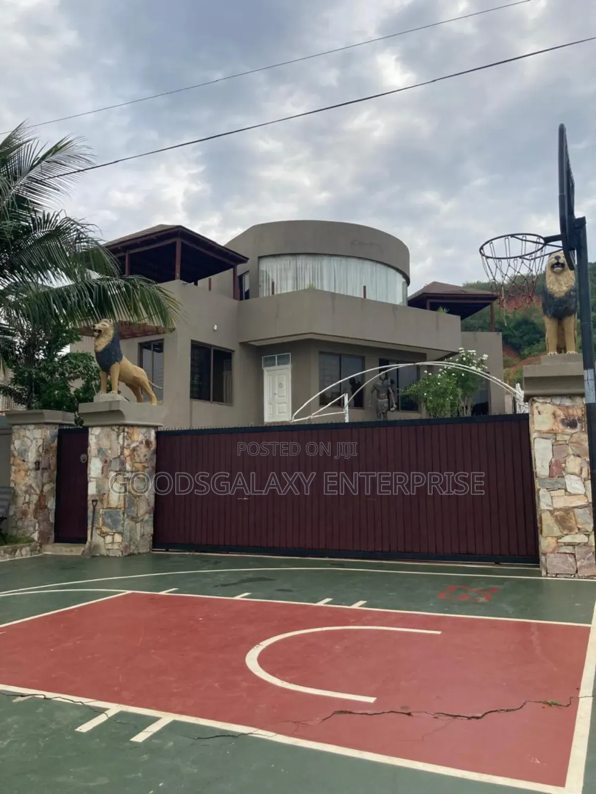 6bdrm Mansion in Accra Metropolitan for sale in Accra Metropolitan