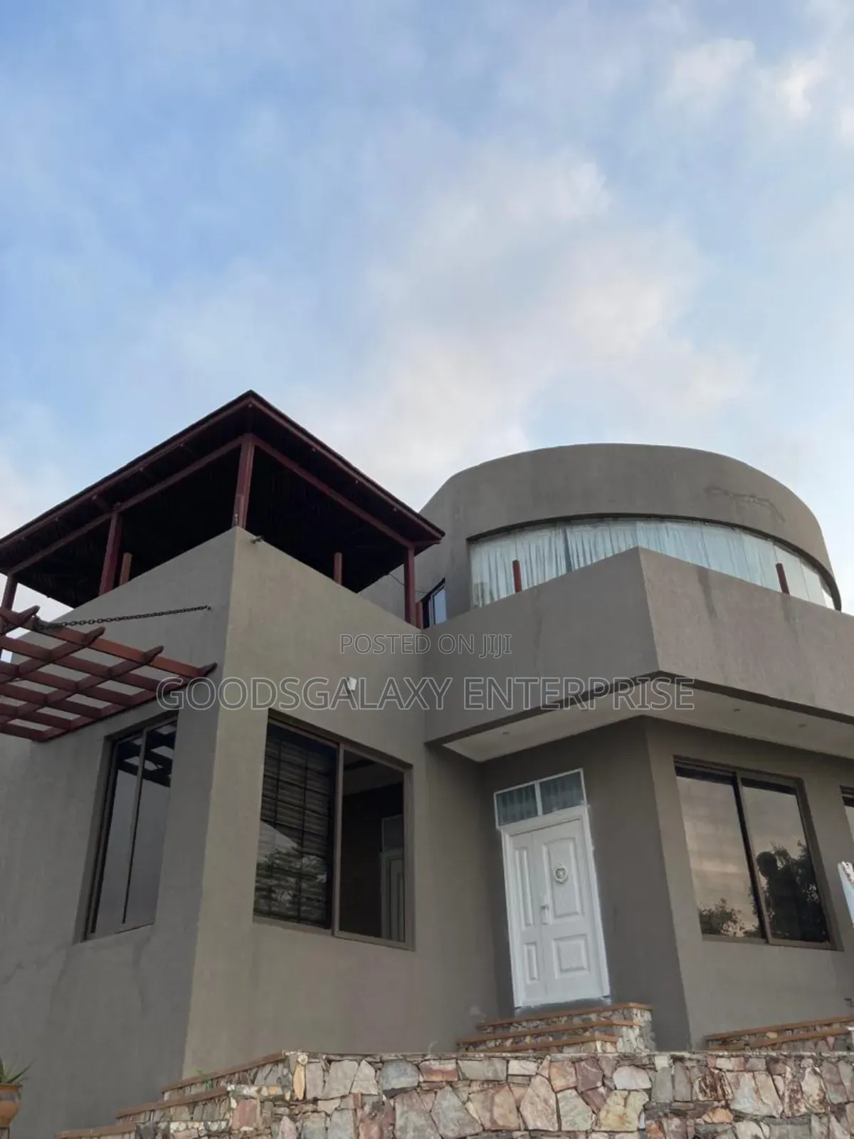 6bdrm Mansion in Accra Metropolitan for sale in Accra Metropolitan