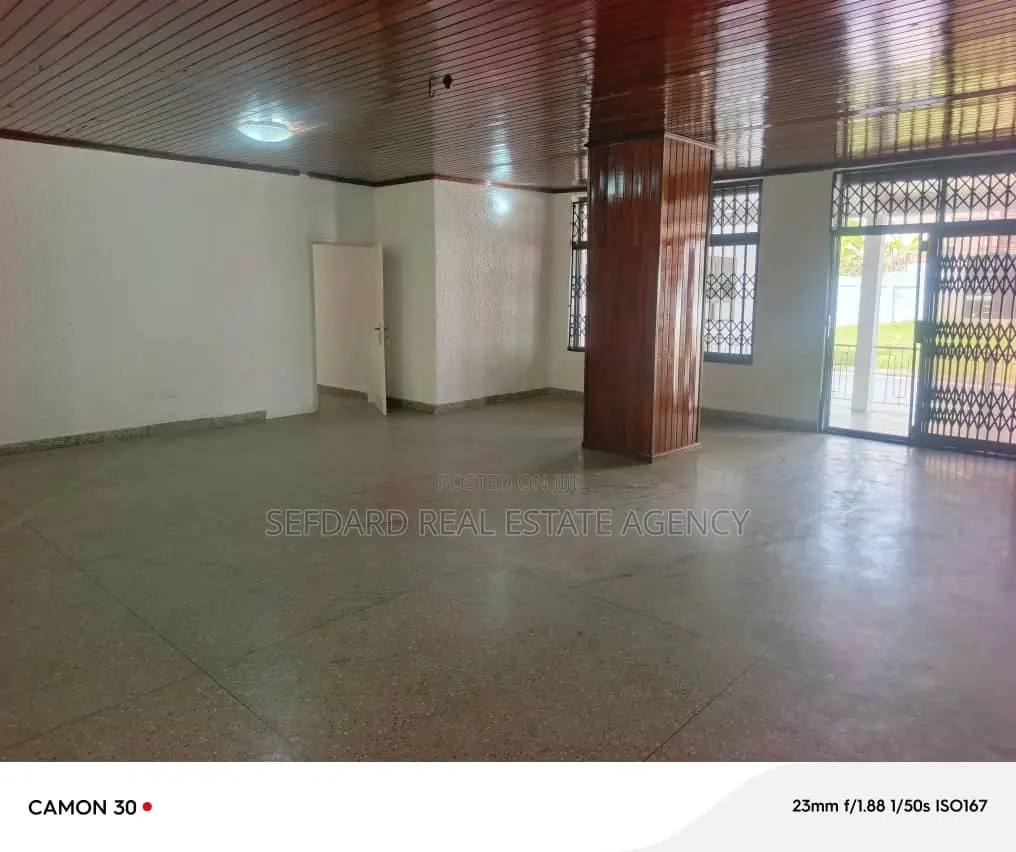 8bdrm House in Cantonments for rent in Cantonments