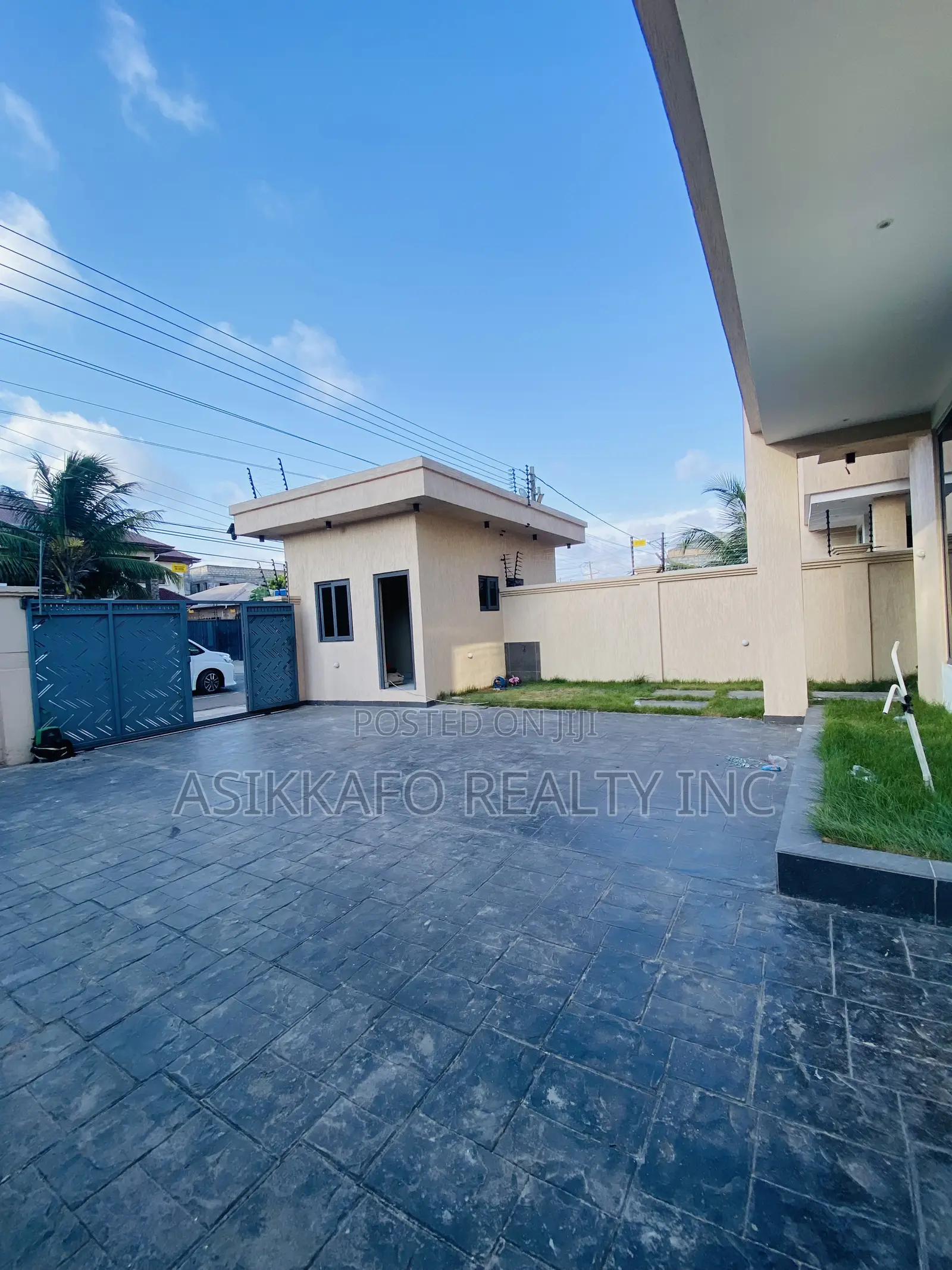4bdrm Penthouse in East Airport, Tseaddo for rent in Tseaddo
