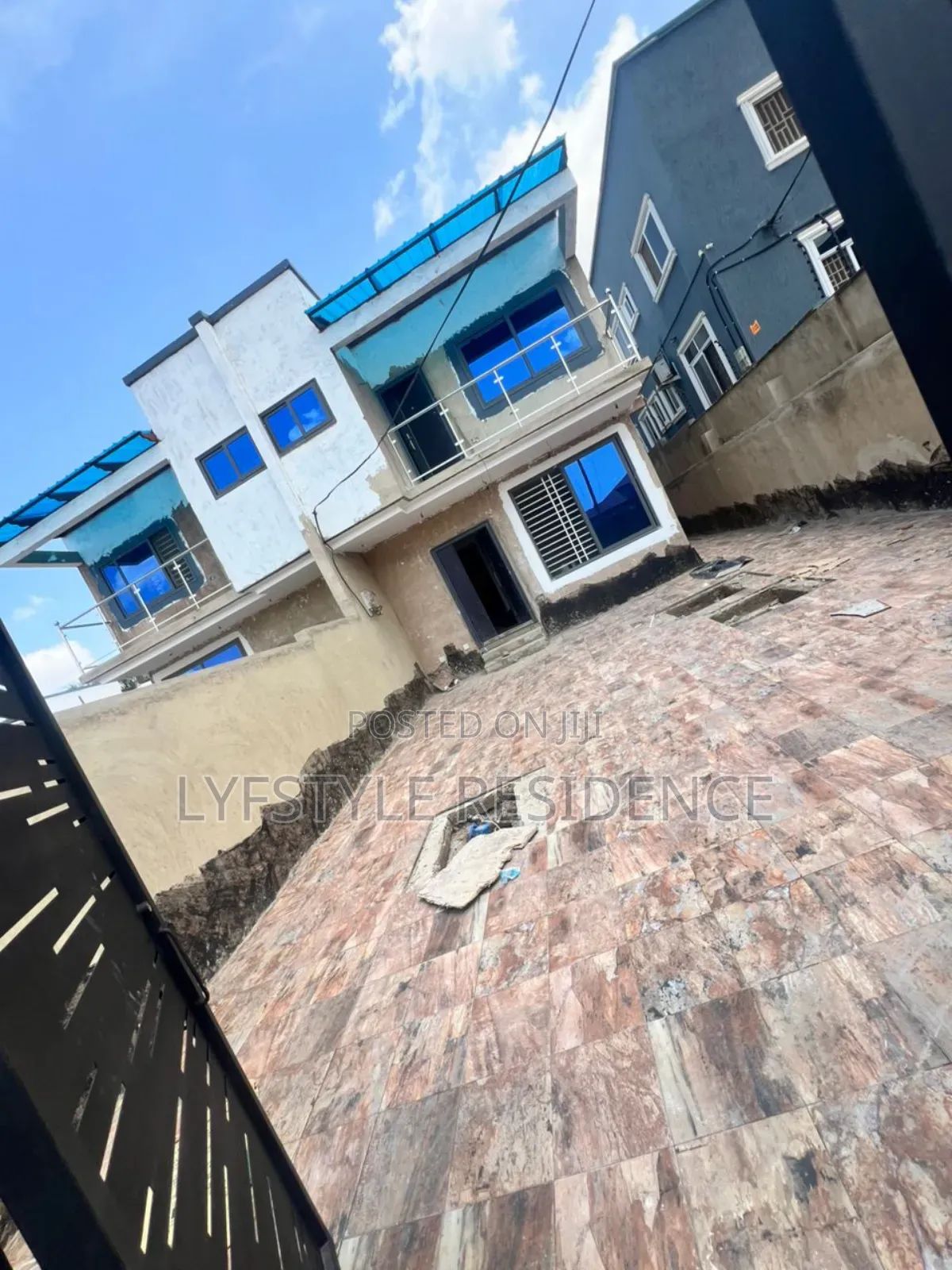 3bdrm House in A.C.P Junction Area., Kwabenya for sale in Kwabenya