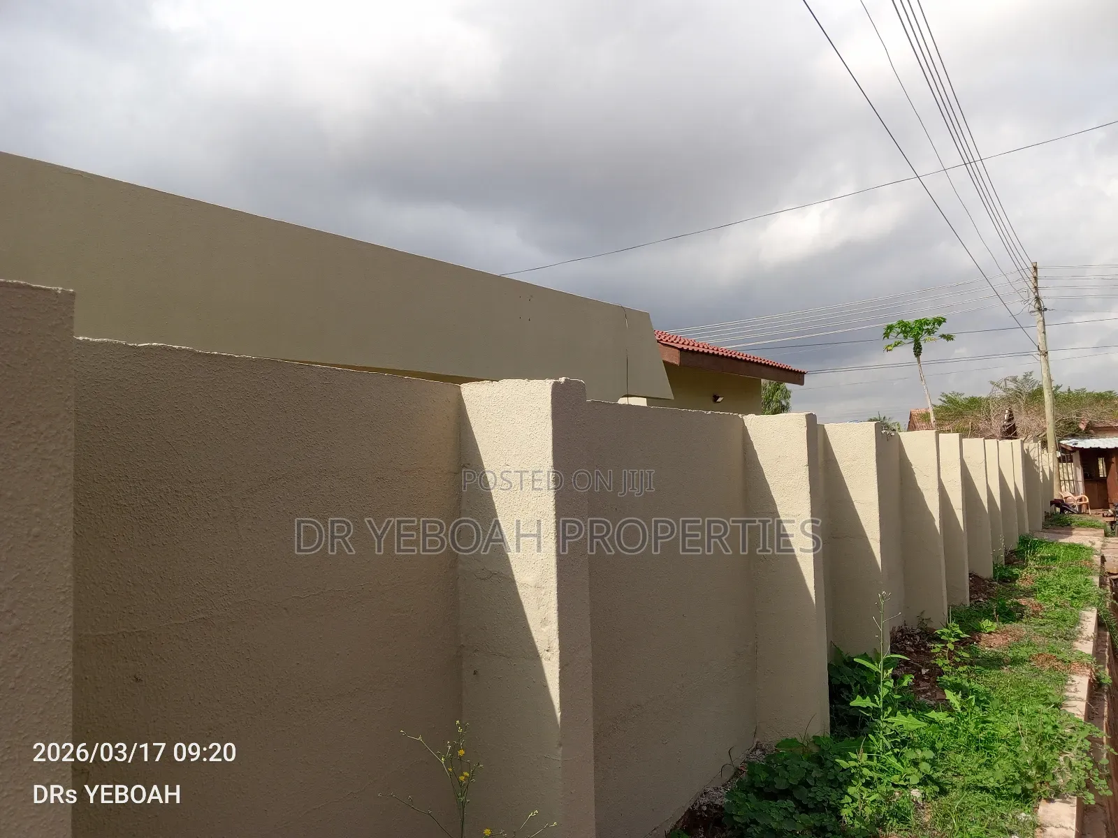 3bdrm House in Spintex:-  3 for rent in Spintex