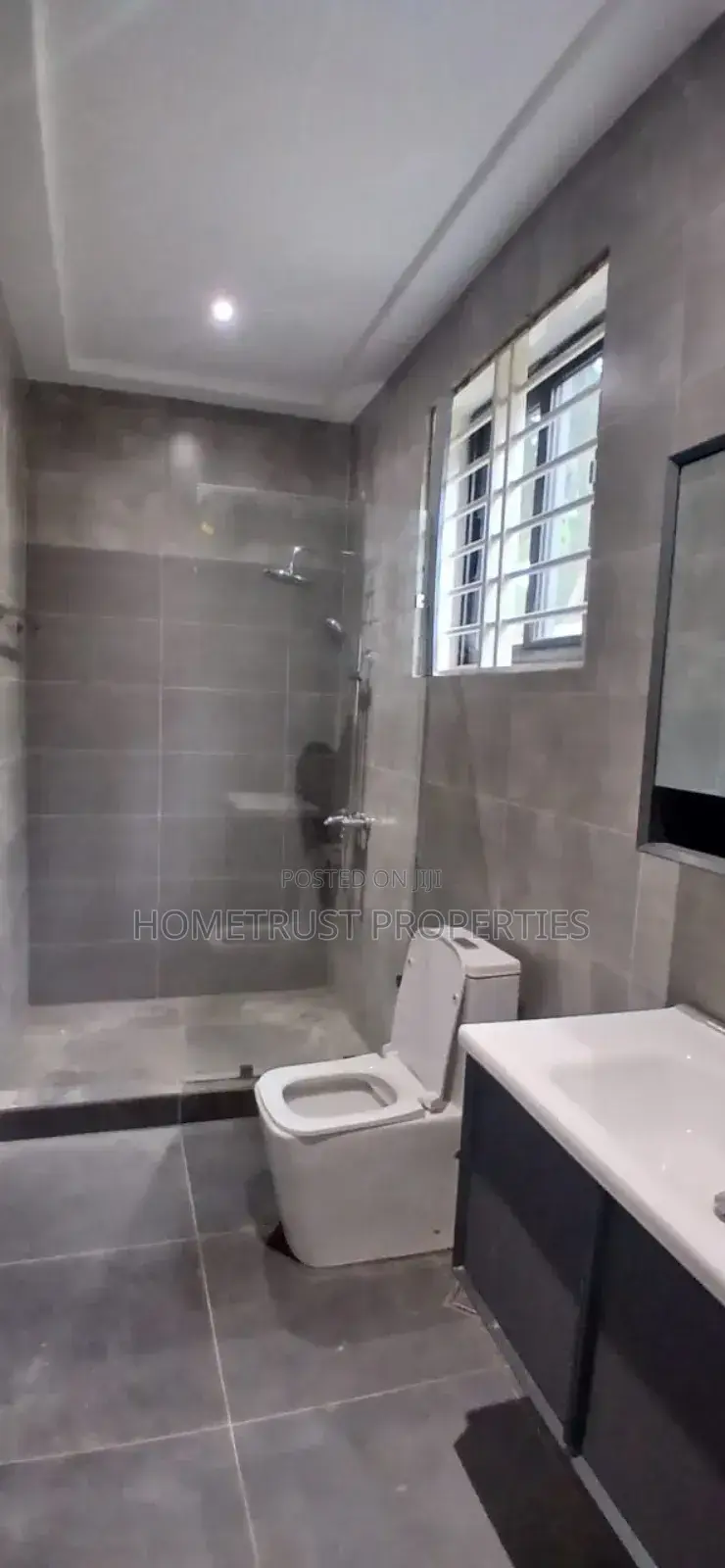 4bdrm Duplex in Ashongman Estate, Police Station for rent in Police Station