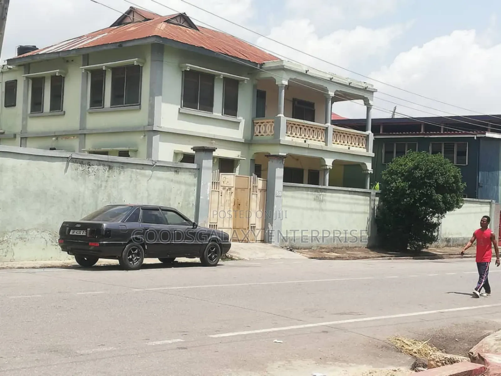 9bdrm House in Kumasi Metropolitan for sale in Kumasi Metropolitan