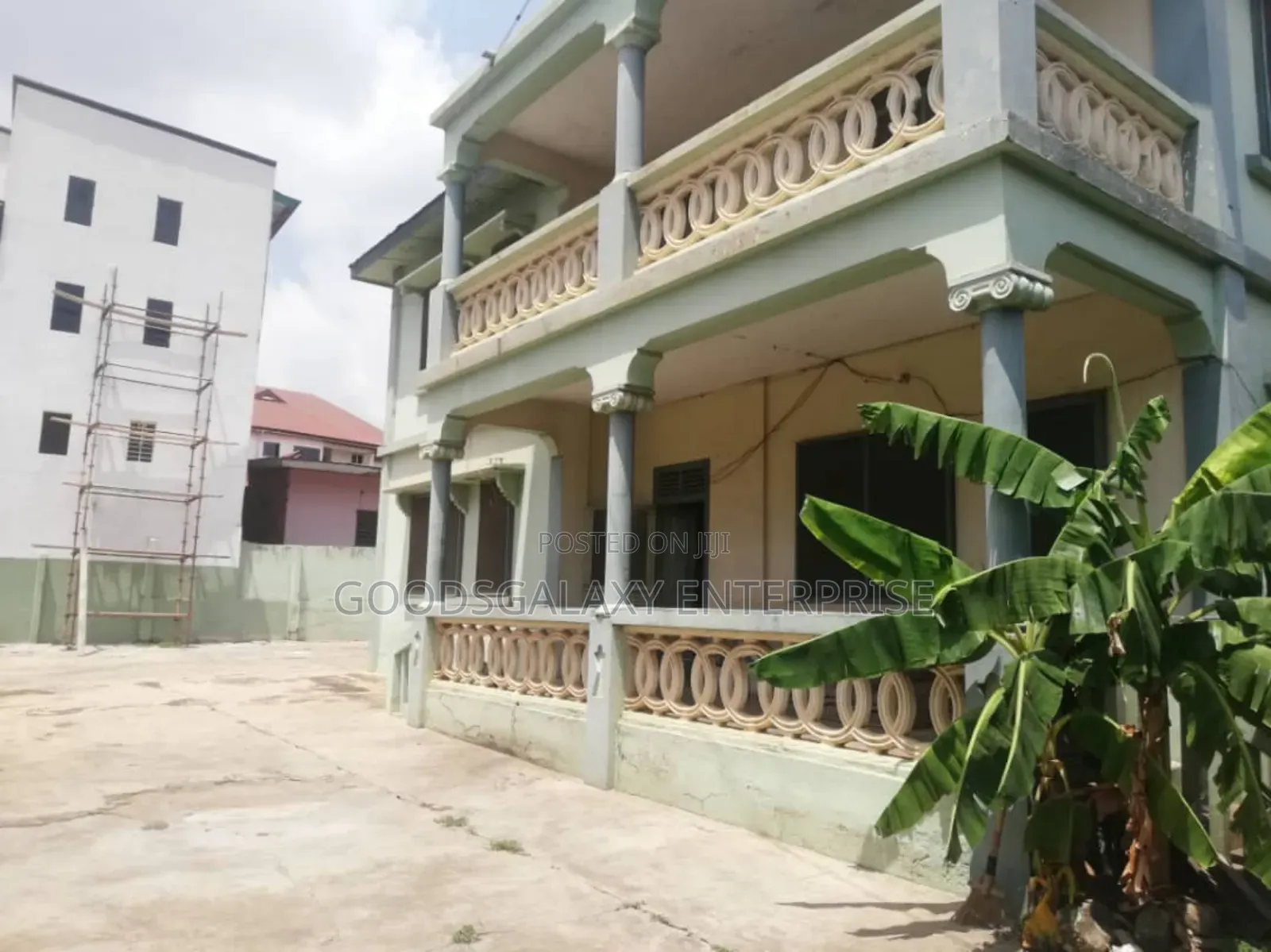 9bdrm House in Kumasi Metropolitan for sale in Kumasi Metropolitan
