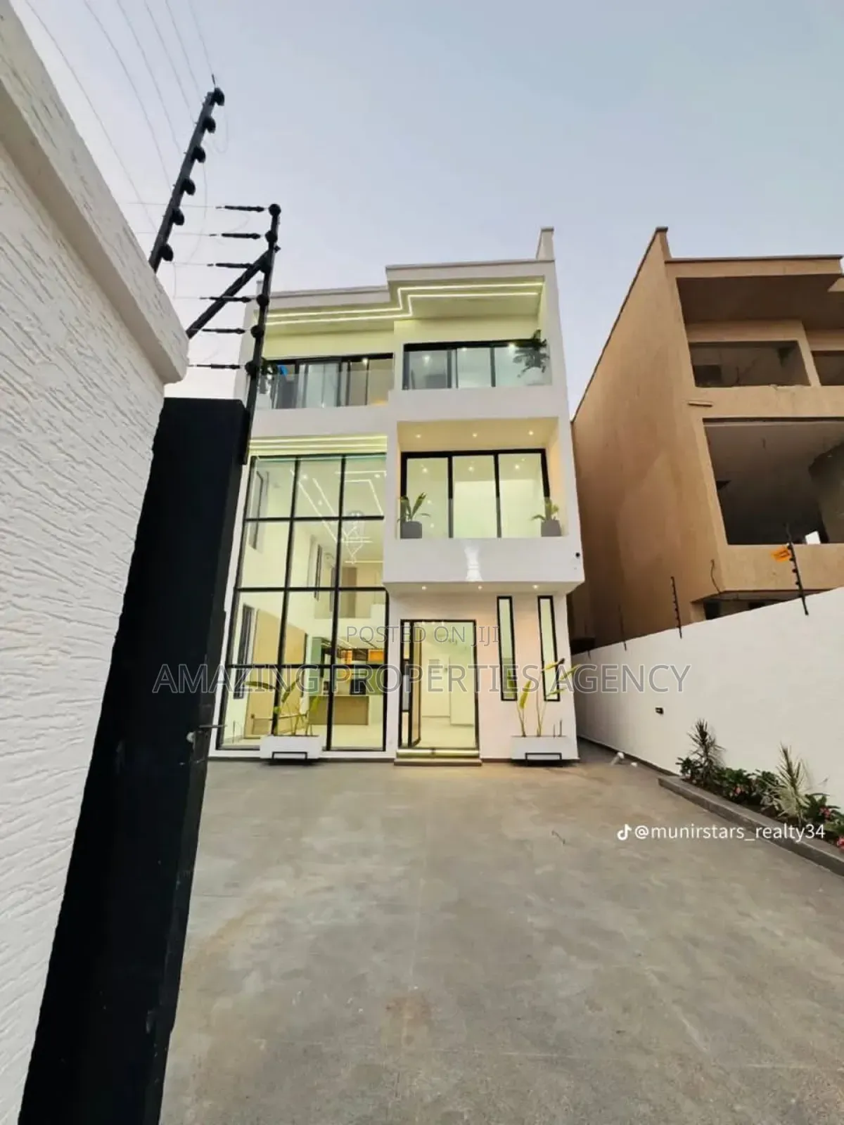 4bdrm House in Ashale Botwe ,, Nmai-Dzorn for sale in Nmai-Dzorn