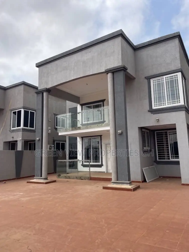 4bdrm Duplex in Lake Side Estate for rent in Lake Side Estate