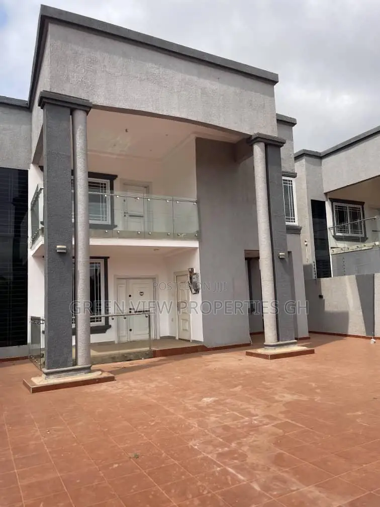 4bdrm Duplex in Lake Side Estate for rent in Lake Side Estate