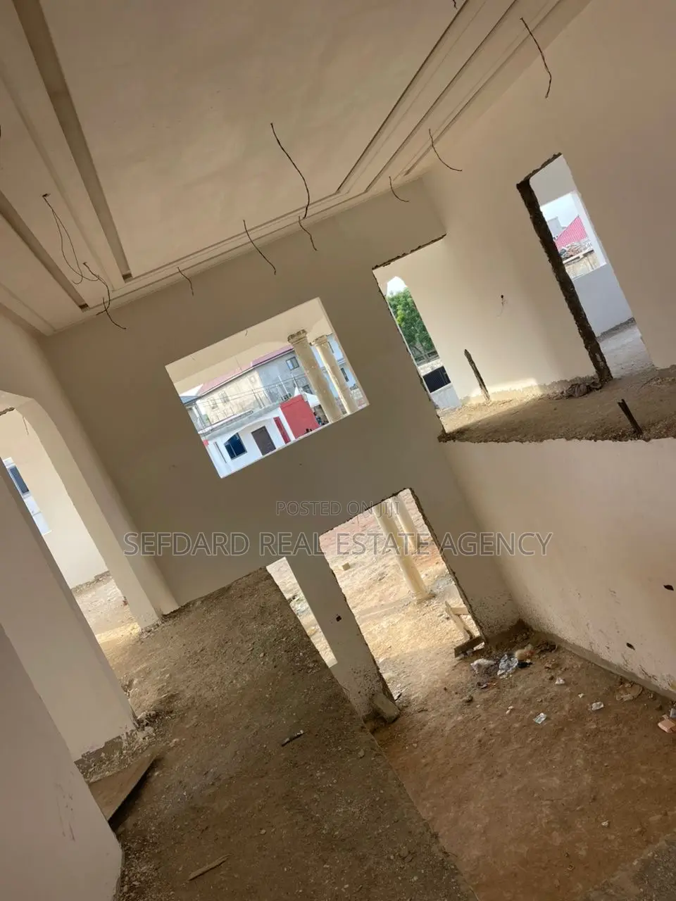 10bdrm House in Sefdard Properties, Ablekuma for sale in Ablekuma